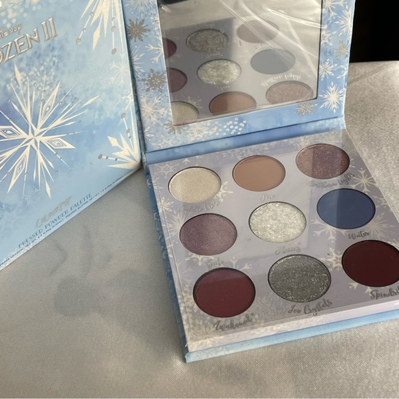 Frozen 2 Elsa Pressed Powder Eyeshadow Pallet by Colourpop Limited Edition - Picture 6 of 10